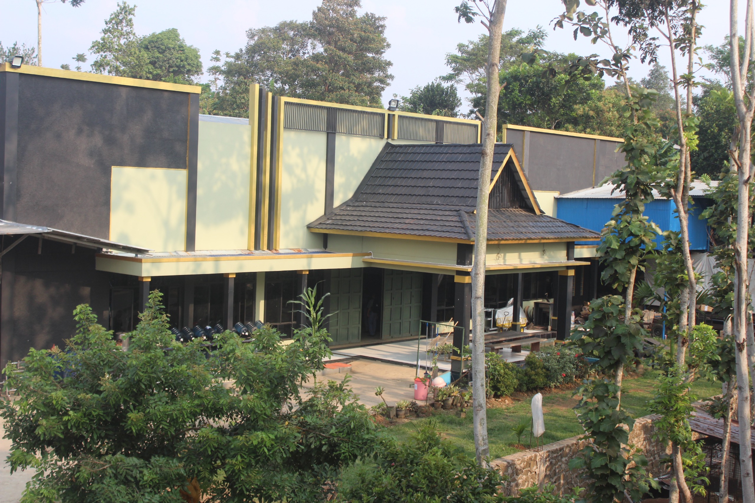 Gedung Serbaguna (AULA LEMDIKLAT)