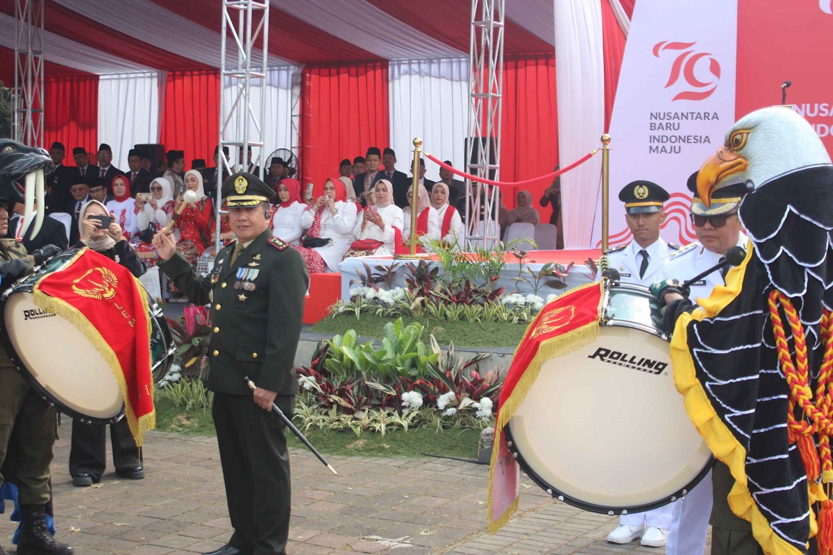 DRUM BAND YBN